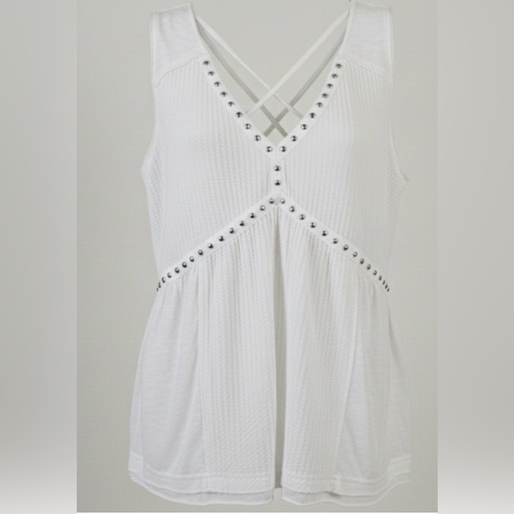 Pol Sleeveless Silver Studded V-Neck Blouse.  Sz L - Picture 2 of 10